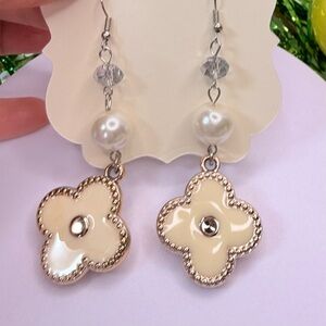 Cream Clover Drop Earrings with Pearl Accent NWOT